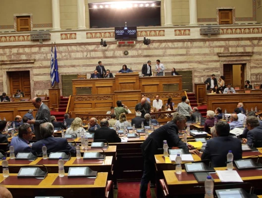 ΚΑΤΗΓΟΡΗΜΑΤΙΚΗ ΔΙΑΨΕΥΣΗ ΣΗΜΕΡΙΝΟΥ ΔΗΜΟΣΙΕΥΜΑΤΟΣ ΣΕ ΙΣΤΟΣΕΛΙΔΑ