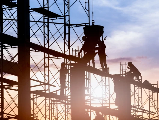  ΠΡΟΣΟΧΗ: Απαιτούμε από τους εργοδότες την τήρηση των μέτρων για τον καύσωνα