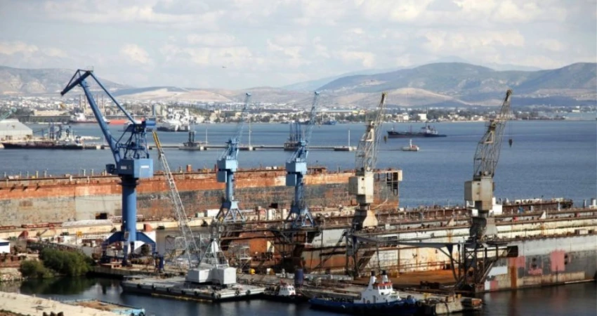 Να διασφαλιστούν οι θέσεις εργασίας στα Ναυπηγεία Σκαραμαγκά - Δίκαιος ο αγώνας των εργαζομένων