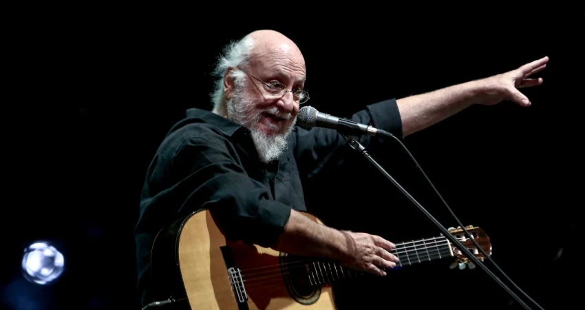 Η ΓΣΕΕ αποχαιρετά το μεγάλο δημιουργό Διονύση Σαββόπουλο