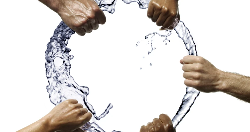 Το Δικαίωμα στο Νερό είναι θεμελιώδες Ανθρώπινο Δικαίωμα και πρέπει άμεσα να αναγνωρισθεί νομοθετικά